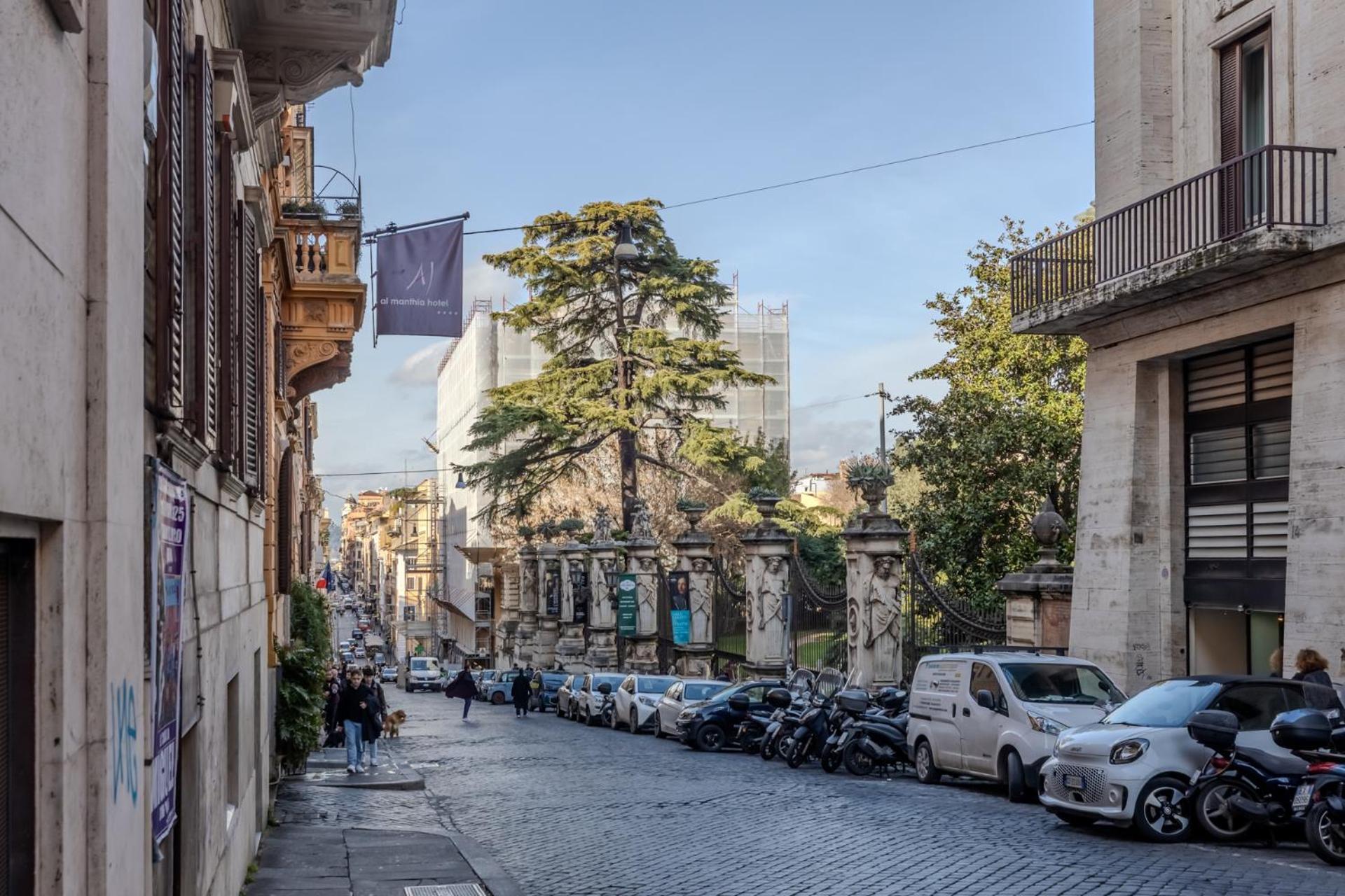 Appartamento Storico In Zona Barberini Rzym Zewnętrze zdjęcie